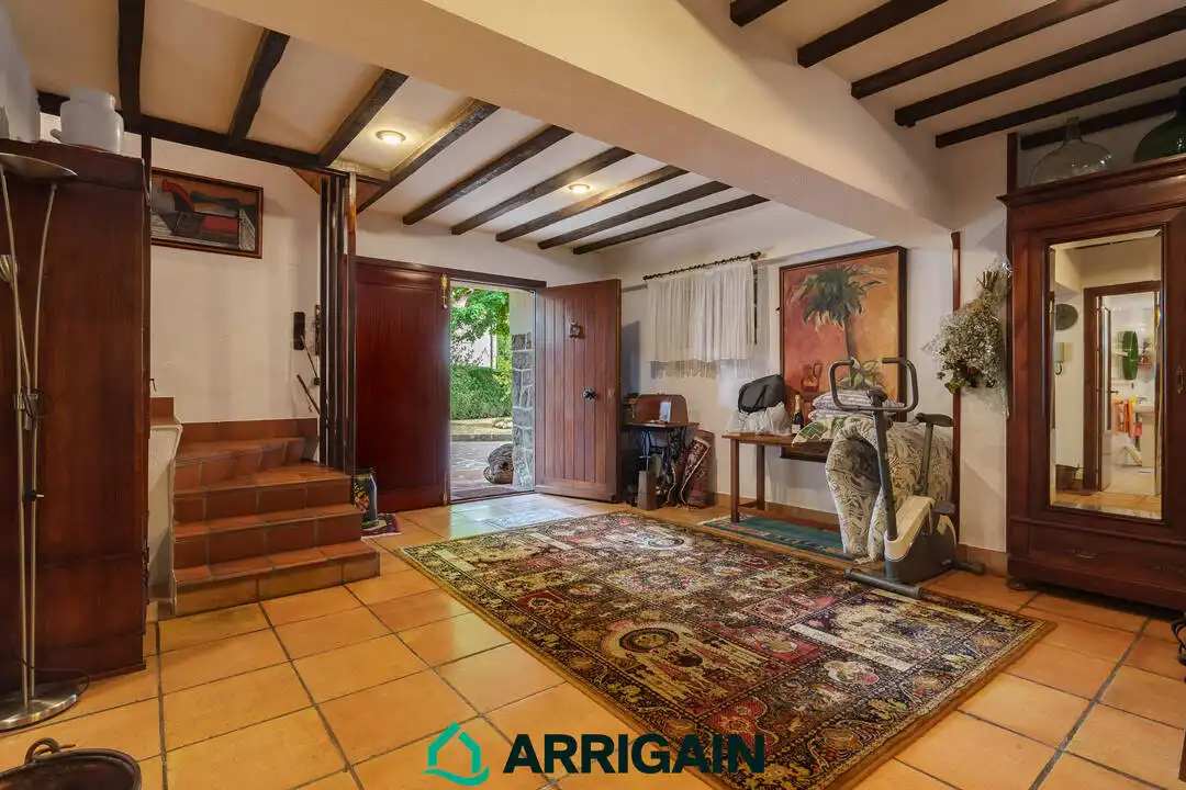 Casa o chalet en venta en Irun  con Calefacción, Jardín privado y Terraza