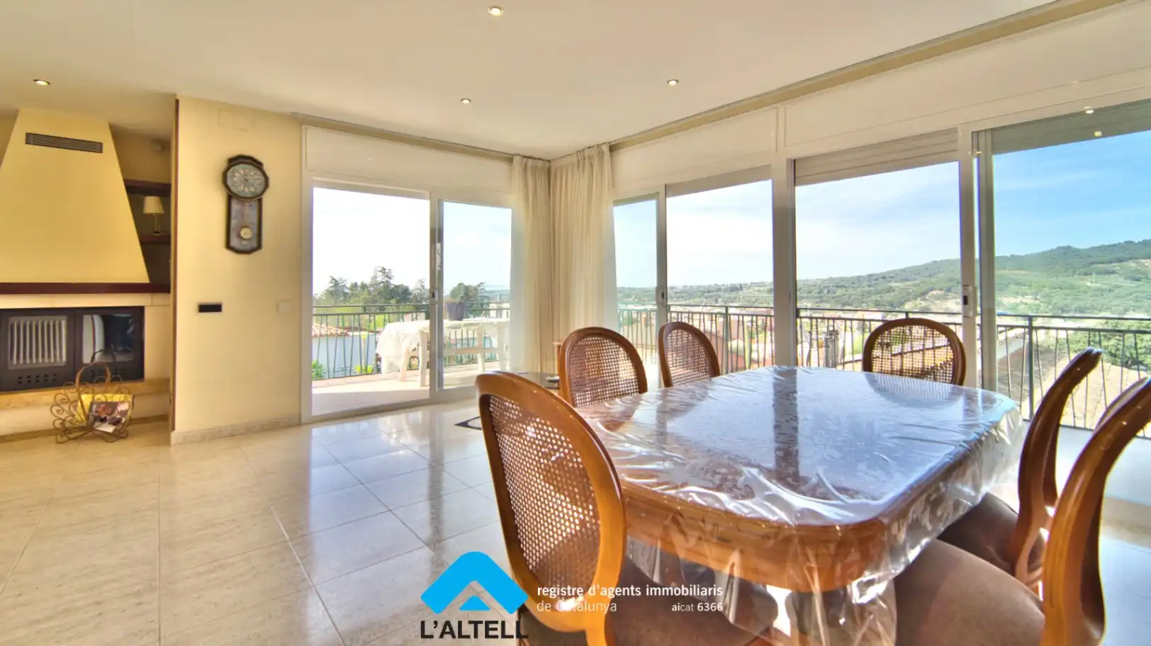 Comedor de Casa o chalet en venta en La Garriga con Aire acondicionado, Calefacción y Jardín privado