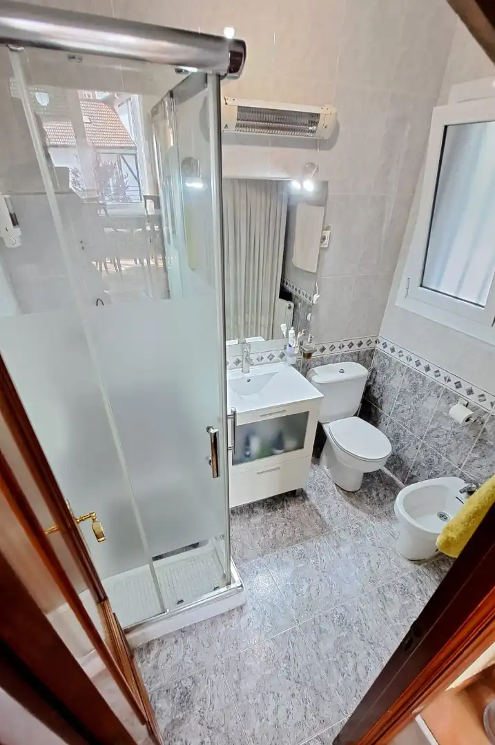 Bany de Casa o xalet en venda en Bilbao  amb Calefacció, Jardí privat i Terrassa