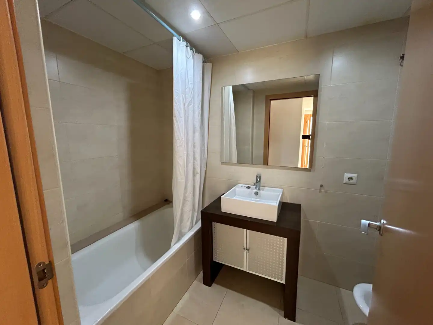 Piso en venta en Passeig de les Escoles, Santa Bàrbara