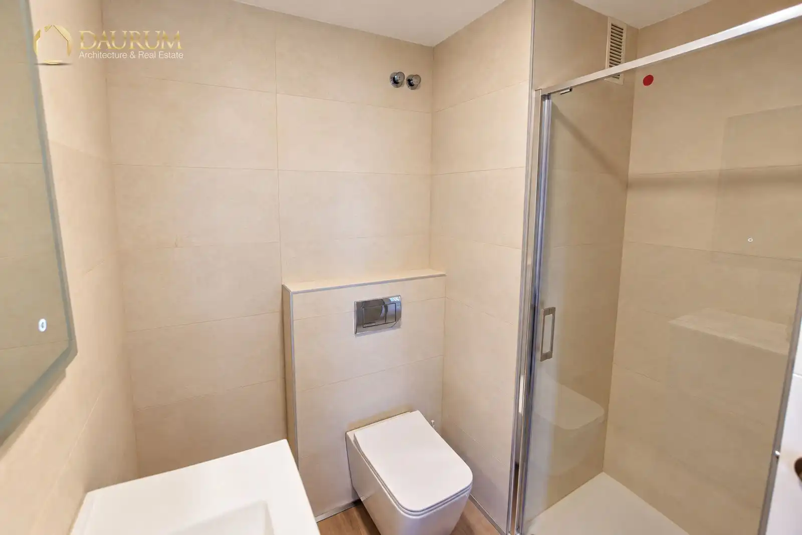 Badezimmer von Wohnung zum Verkauf in Alicante / Alacant mit Klimaanlage, Terrasse und Balkon