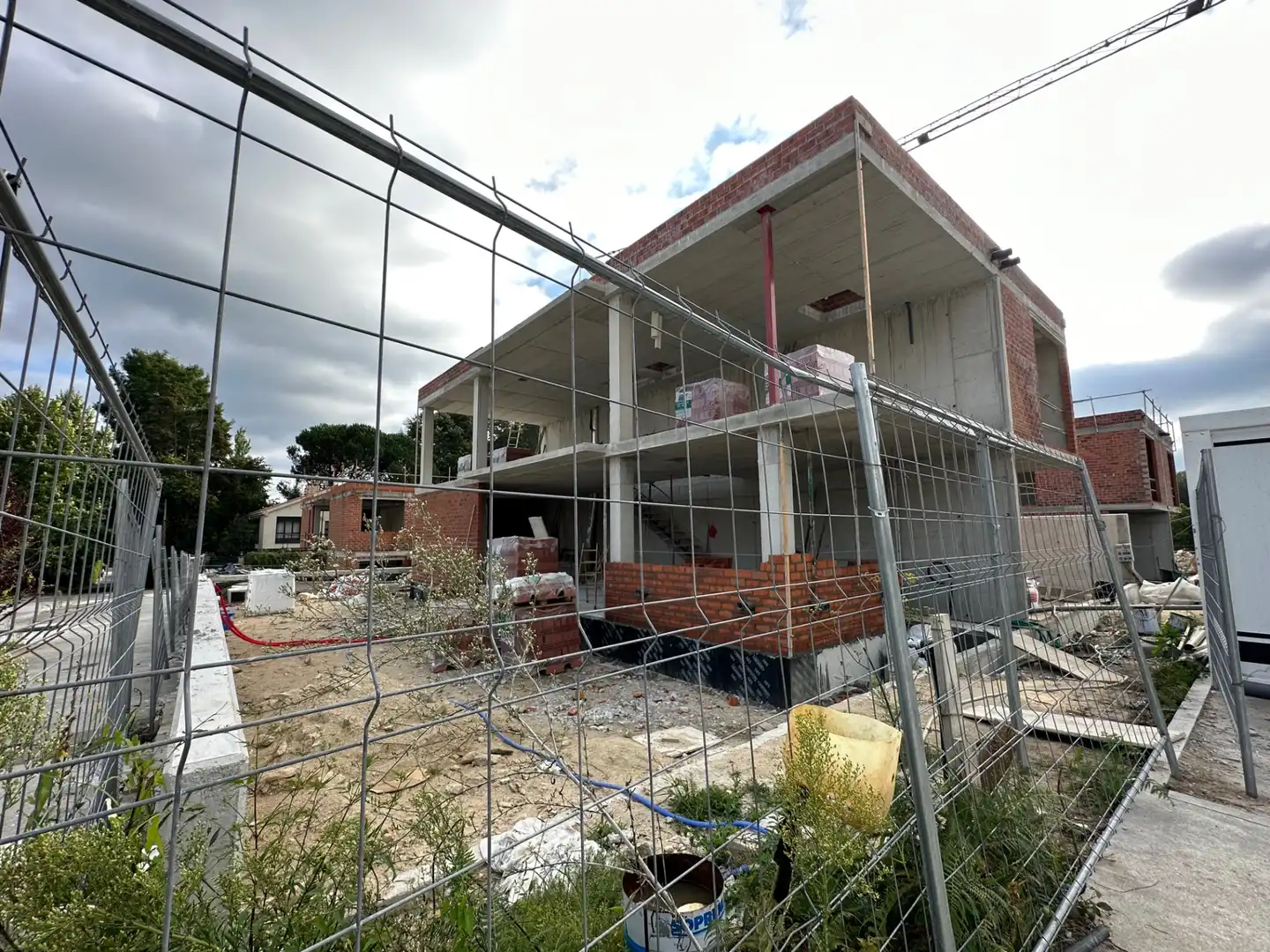Casa aparellada amb jardí en venda a Parroquias de Santiago, imagen 4