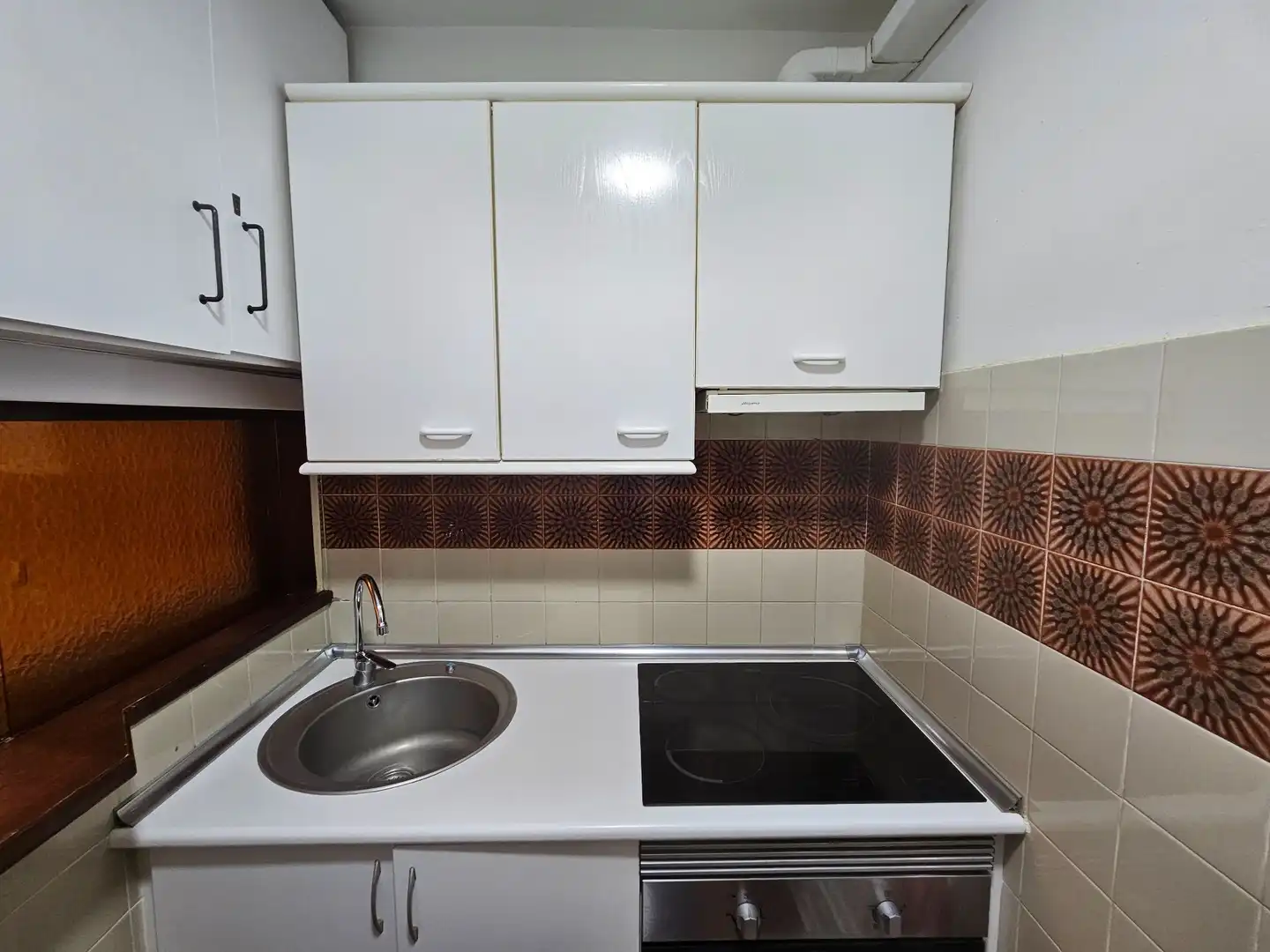 Cuina de Apartament de lloguer en Madrid amb Aire condicionat, Calefacció i Terrassa