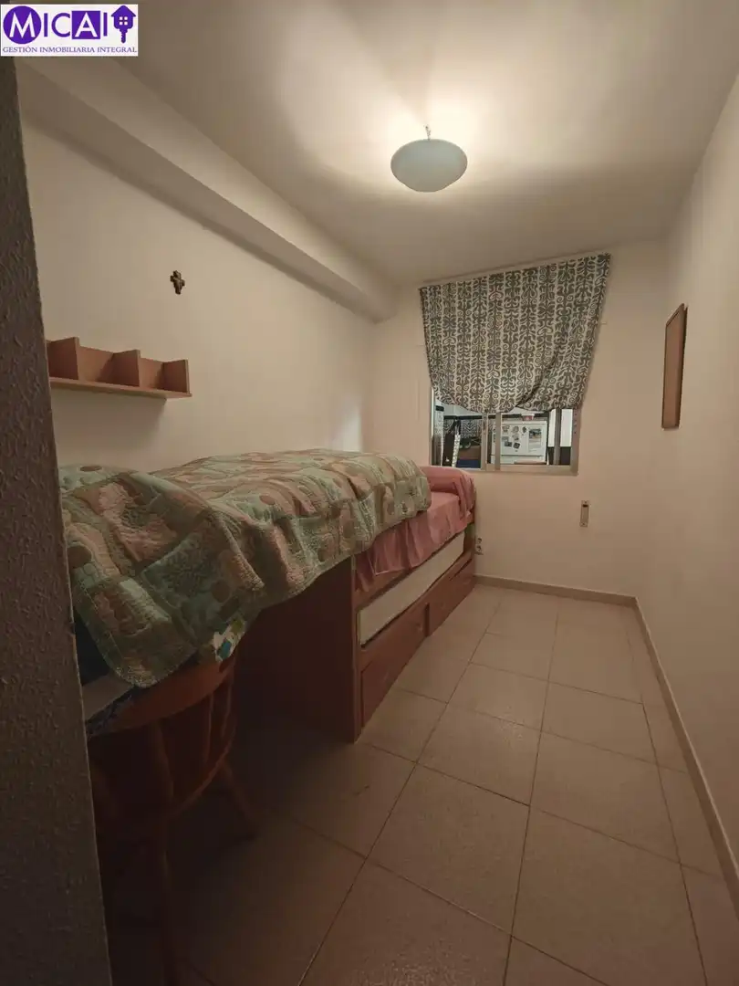 Habitación de Piso en venta en Cádiz con Terraza, Amueblado y Balcón