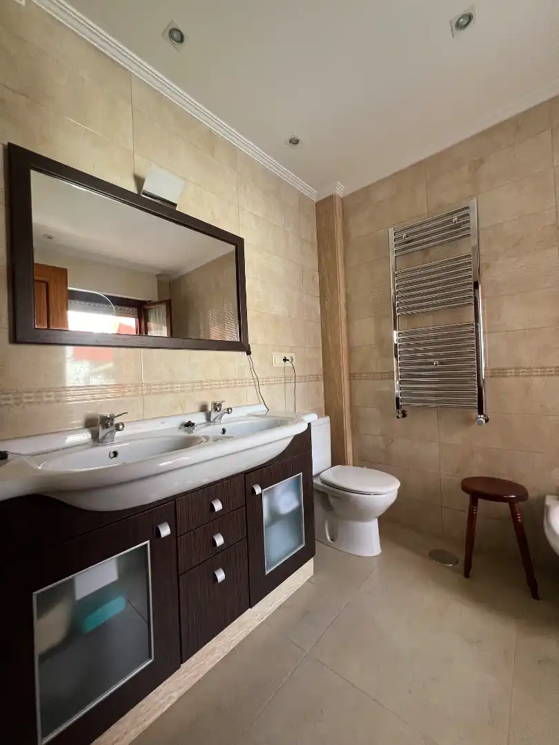 Casa adosada en venta en Calle los Fresnos, 13, Llanera