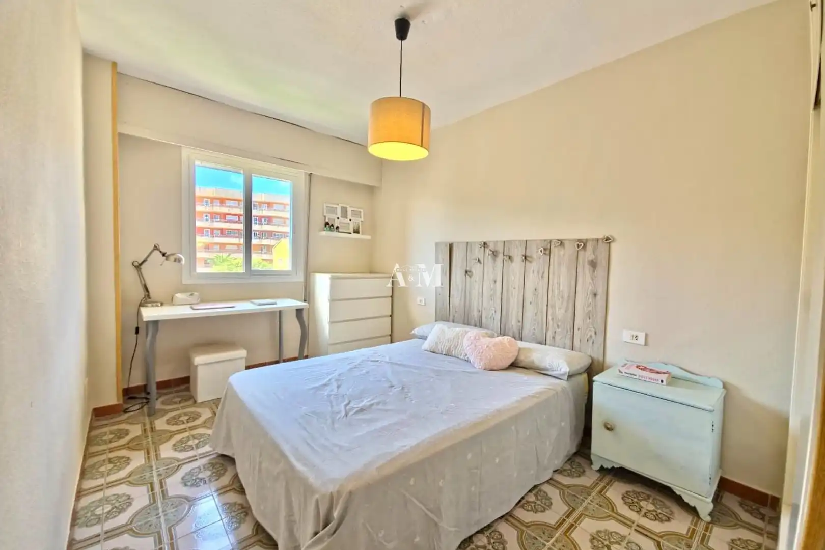 Schlafzimmer von Wohnung zur Miete in Torrevieja mit Heizung, Terrasse und Schwimmbad