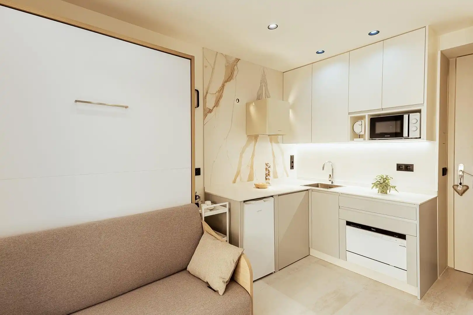Kitchen of Study for rent in Elda  with Air Conditioner and Terrace