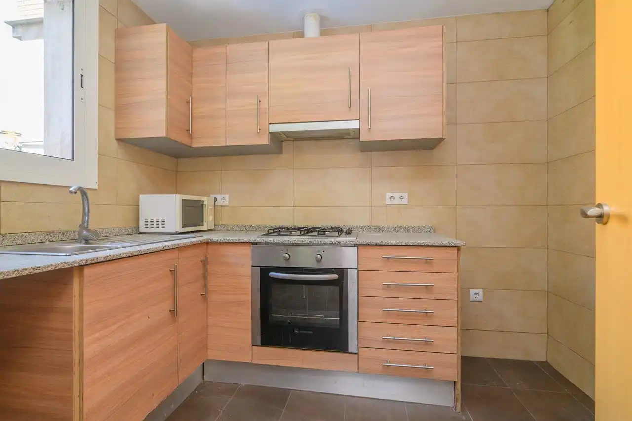 Cuina de Pis en venda en Barcelona amb Parquet, Terrassa i Traster