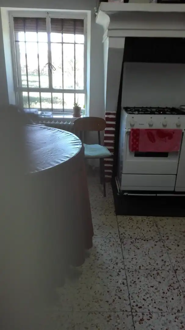 Cuina de Casa o xalet en venda en Aldehuela de Yeltes amb Calefacció, Moblat i Forn