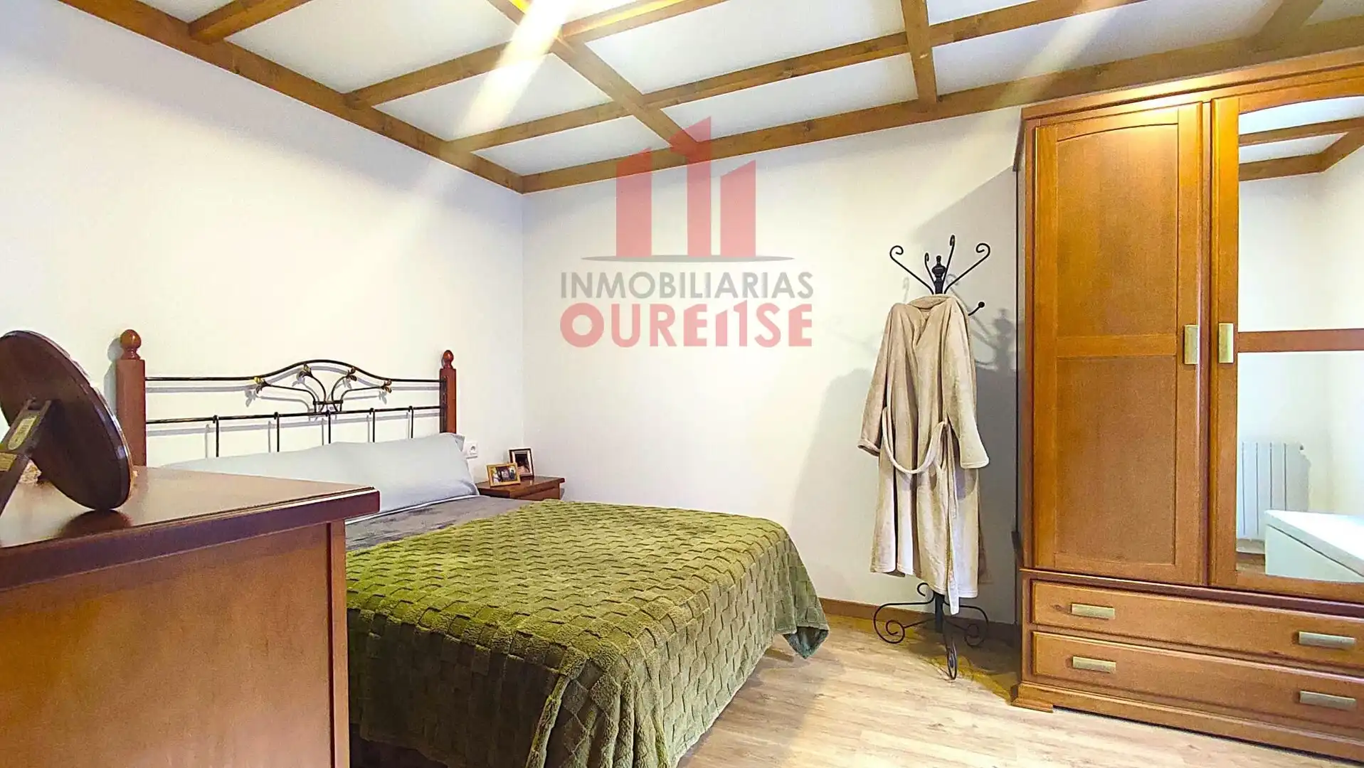 Dormitori de Casa o xalet en venda en Baños de Molgas amb Calefacció, Jardí privat i Moblat
