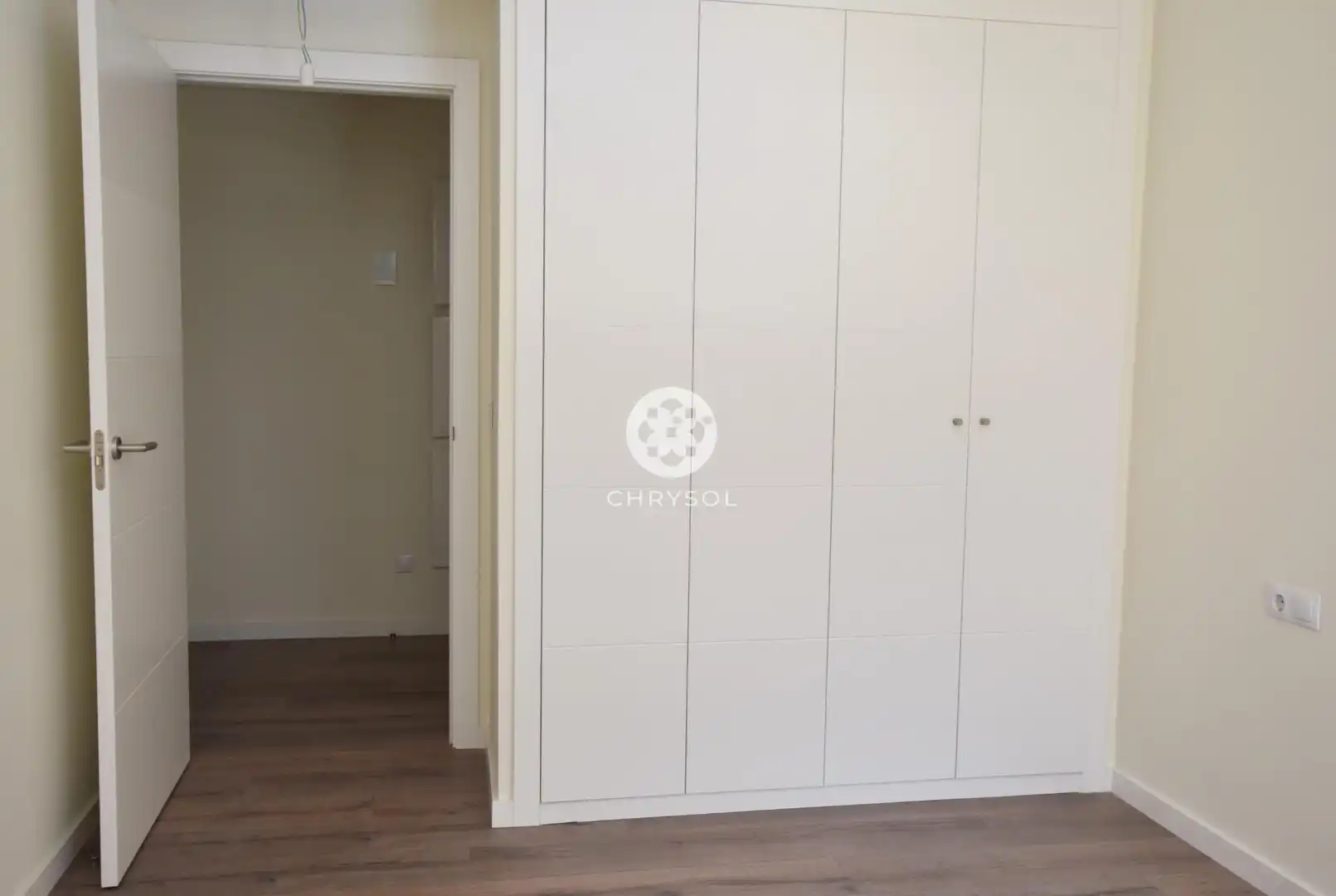 Bedroom of Flat for sale in L'Hospitalet de Llobregat  with Heating, Private garden and Parquet flooring