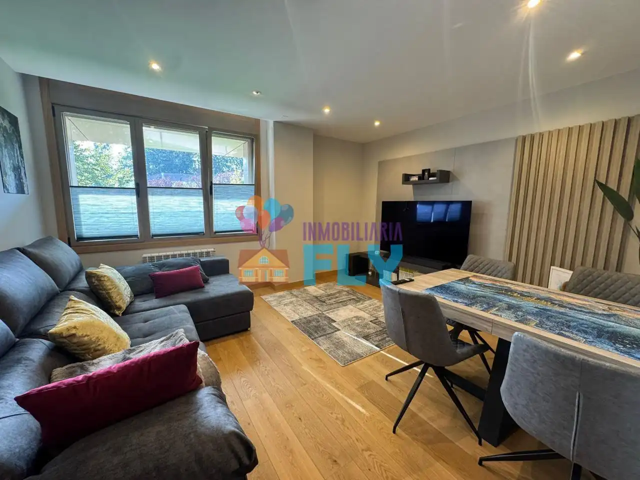 Sala de estar de Apartamento de alquiler en Vigo  con Calefacción y Amueblado