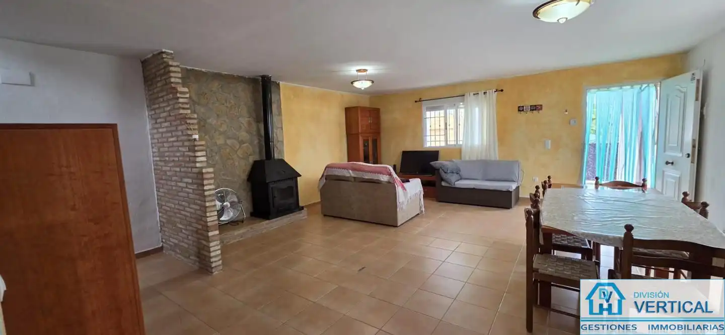 Casa o xalet de lloguer a calle del Sambori, Riba-roja de Túria