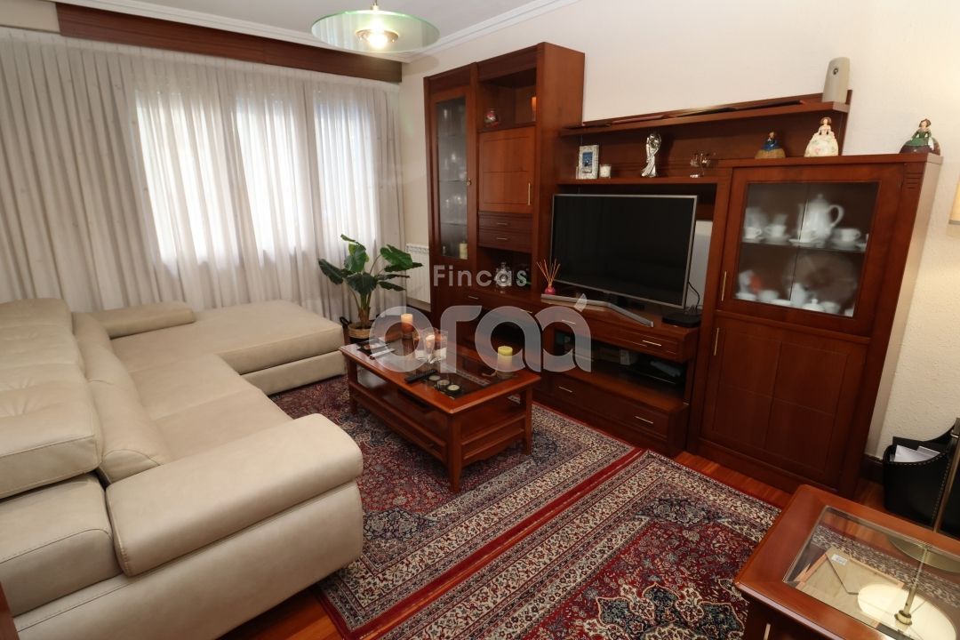 Living room of Flat for sale in Santurtzi   with Heating and Private garden