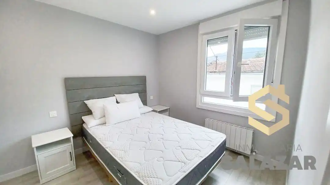 Bedroom of Flat for rent in Bilbao   with Heating