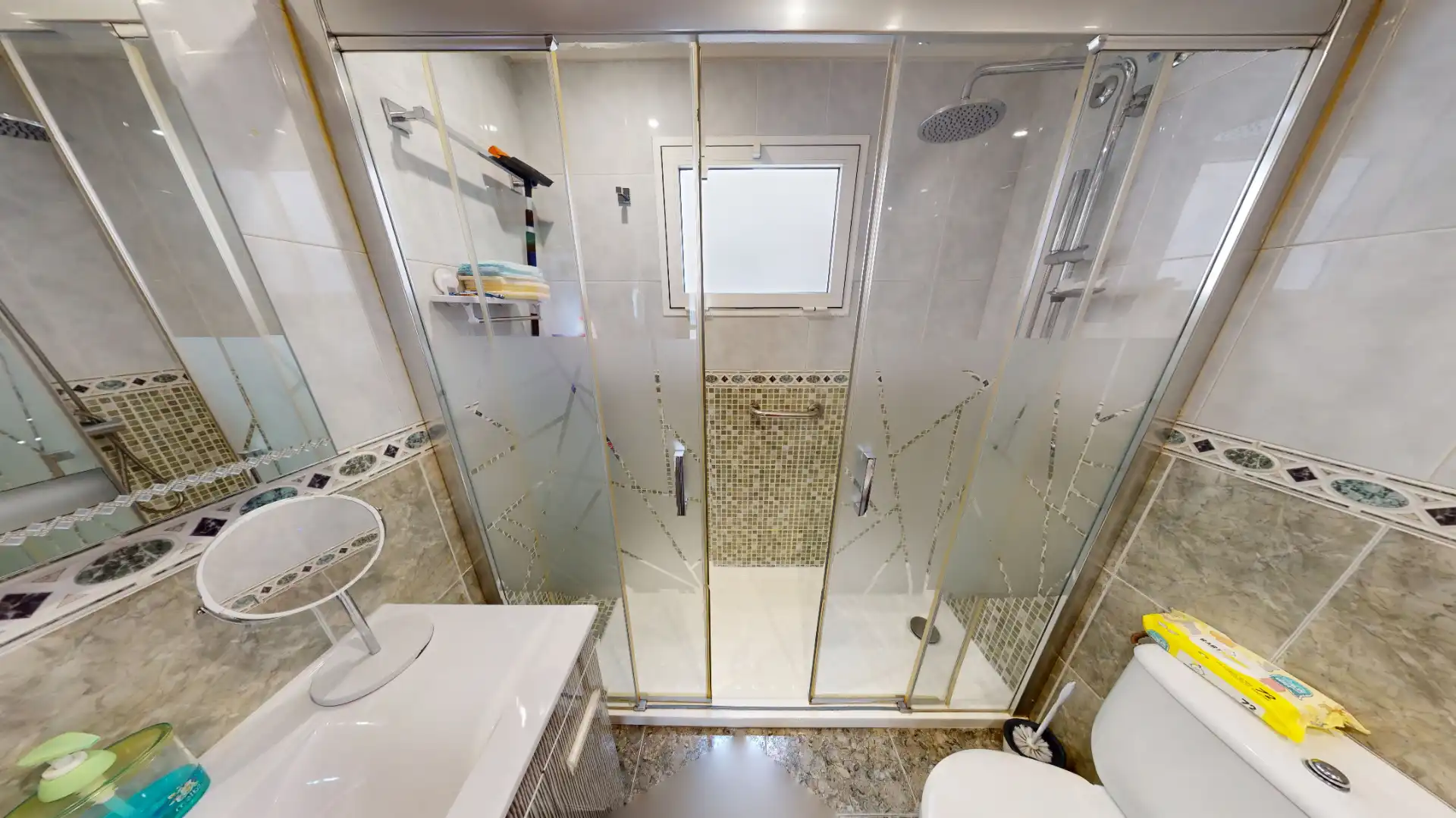 Baño de Piso en venta en Elche ciudad