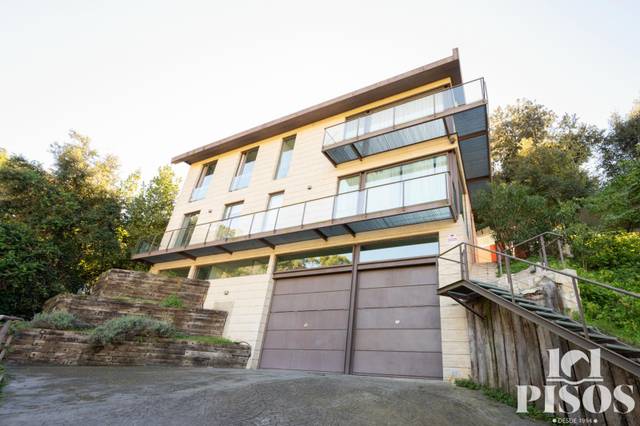 Casa-chalet en Venta en Vallvidrera - Tibidabo - Les Planes