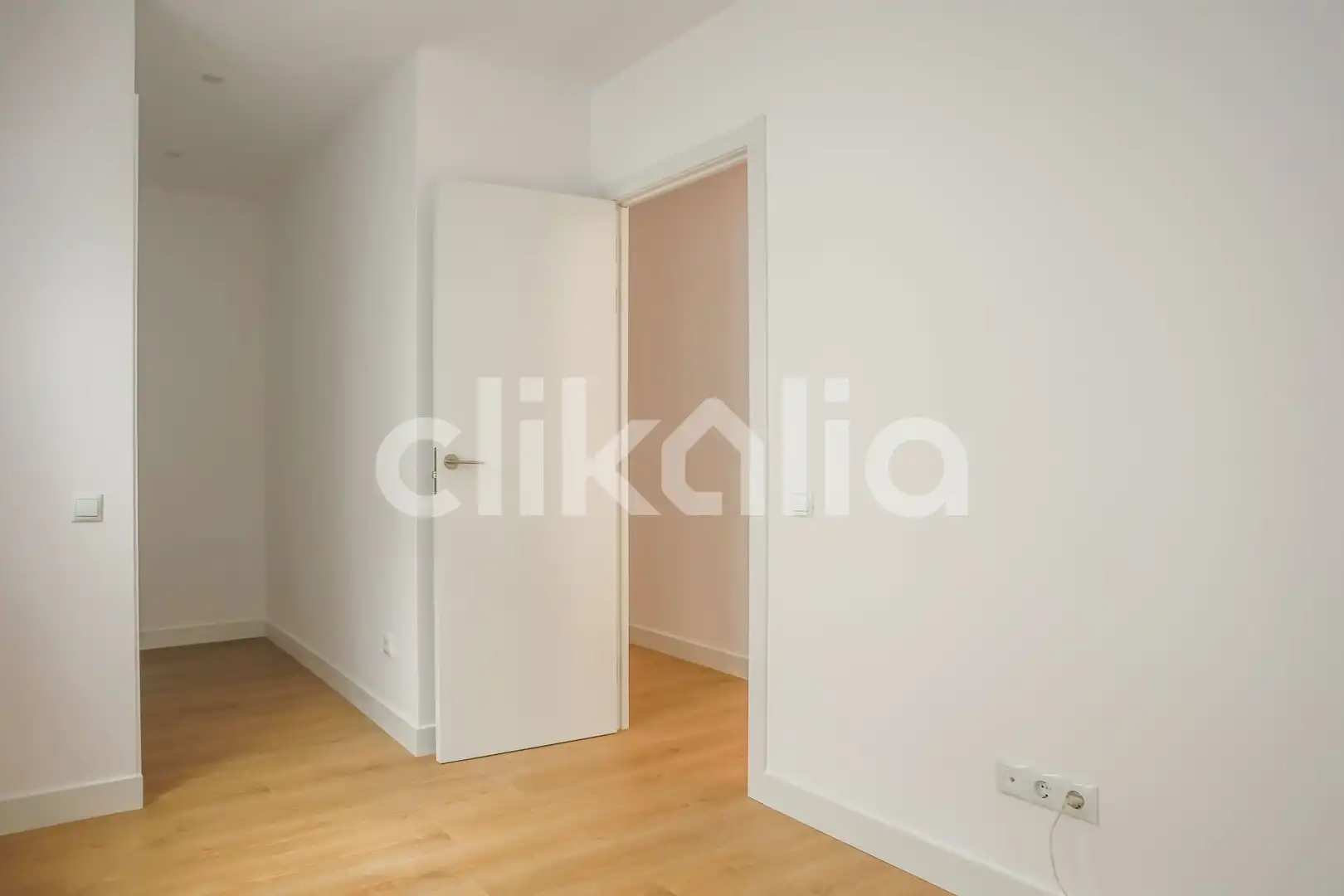 Bedroom of Flat for sale in Madrid  with Air Conditioner, Heating and Terrace
