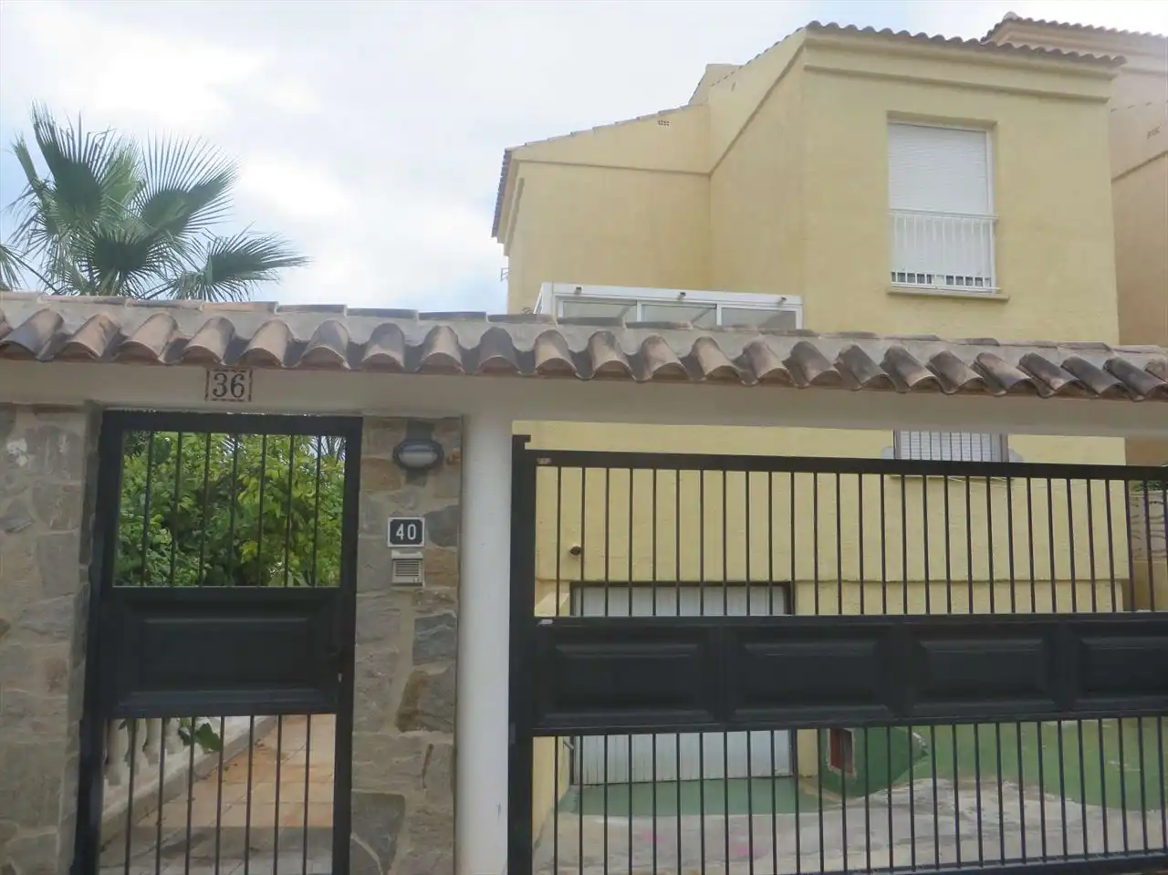 Exterior view of Houses for sale in La Nucia  with Private garden, Terrace and Storage room