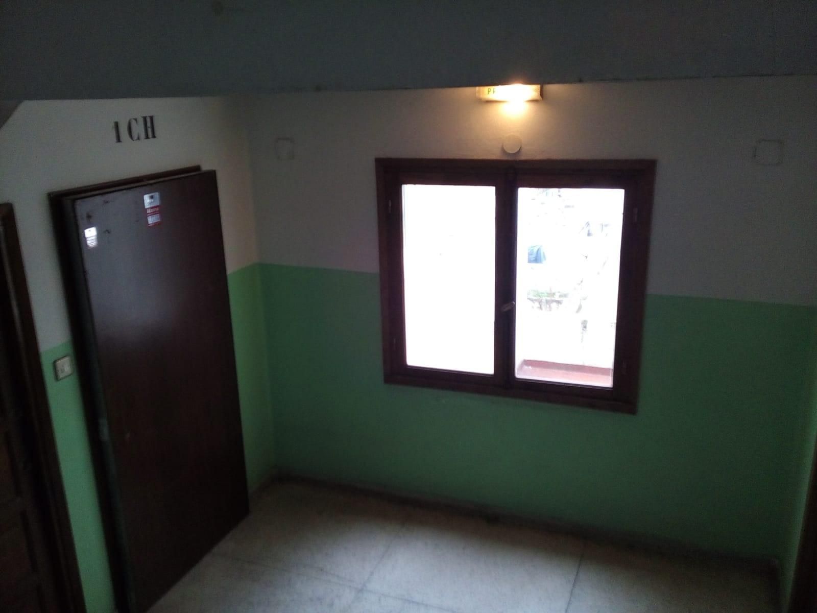 Dormitori de Pis en venda en Avilés