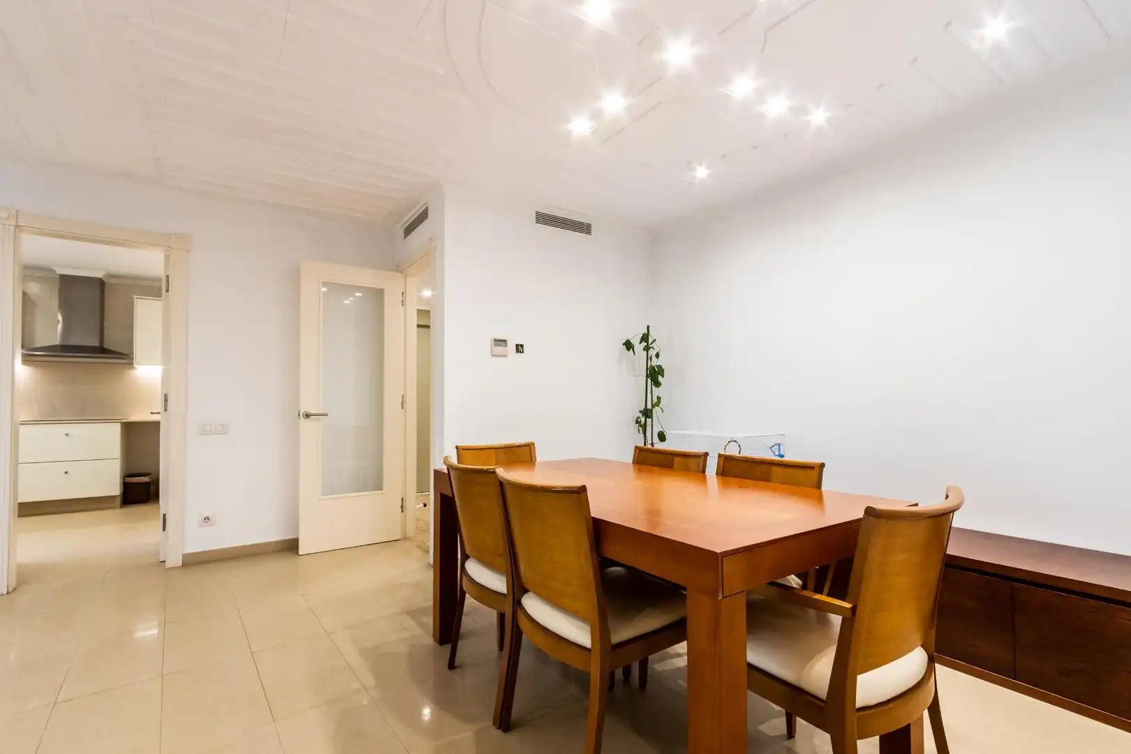 Menjador de Casa o xalet en venda en Castellar del Vallès amb Calefacció, Jardí privat i Terrassa