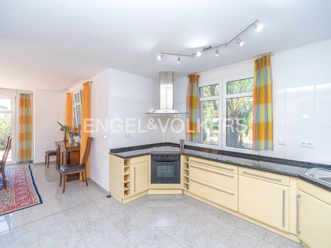 Kitchen of Houses for sale in Elche / Elx  with Air Conditioner, Heating and Private garden