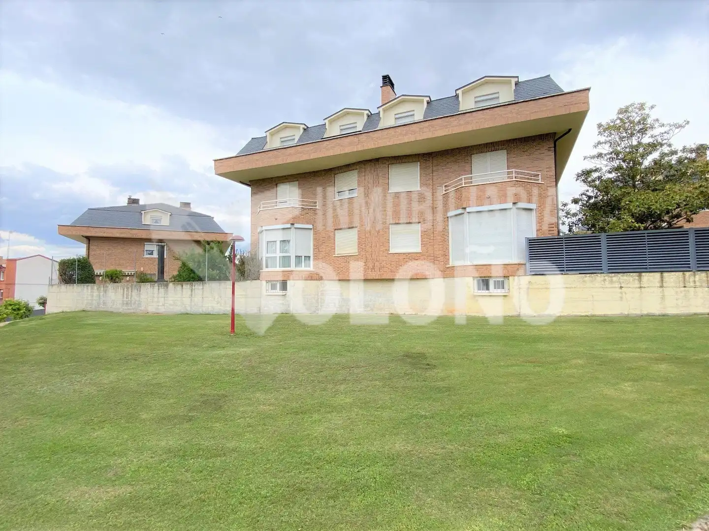 Casa o xalet en venda en Haro amb Calefacció, Jardí privat i Parquet
