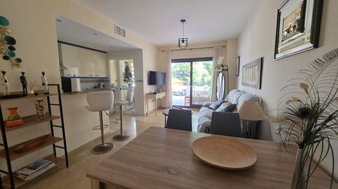 Foto 2 de Apartament de lloguer a Urbanizacion Juan de la Rosa, Puerto de la Duquesa, Manilva