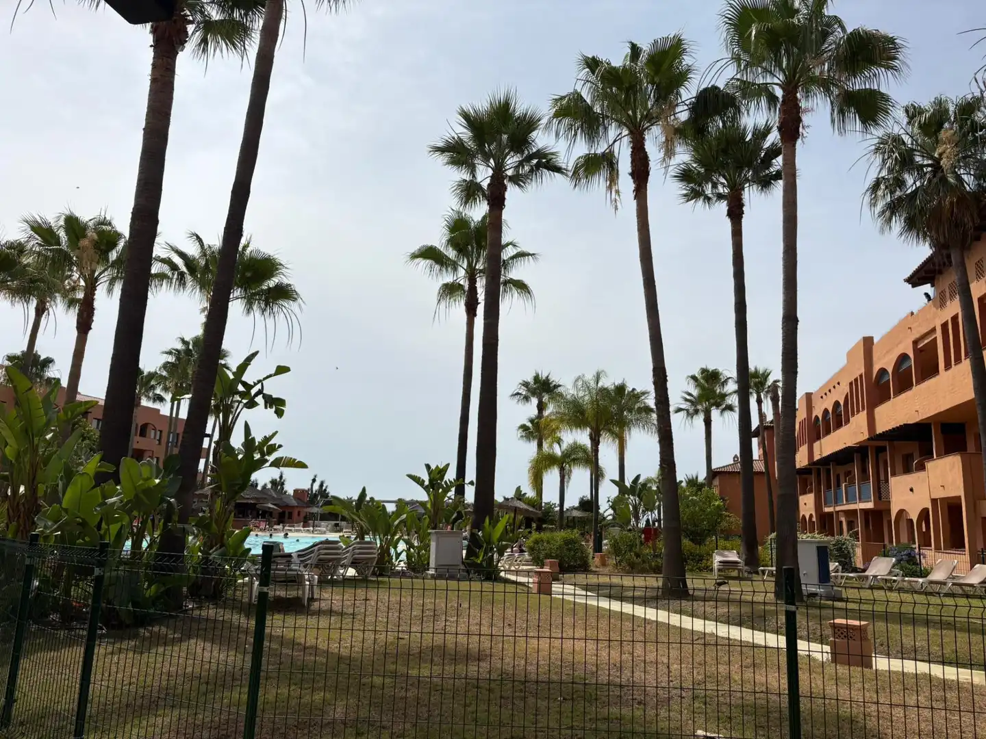 Jardí de Apartament en venda en Benahavís amb Jardí privat, Alarma i Piscina comunitària
