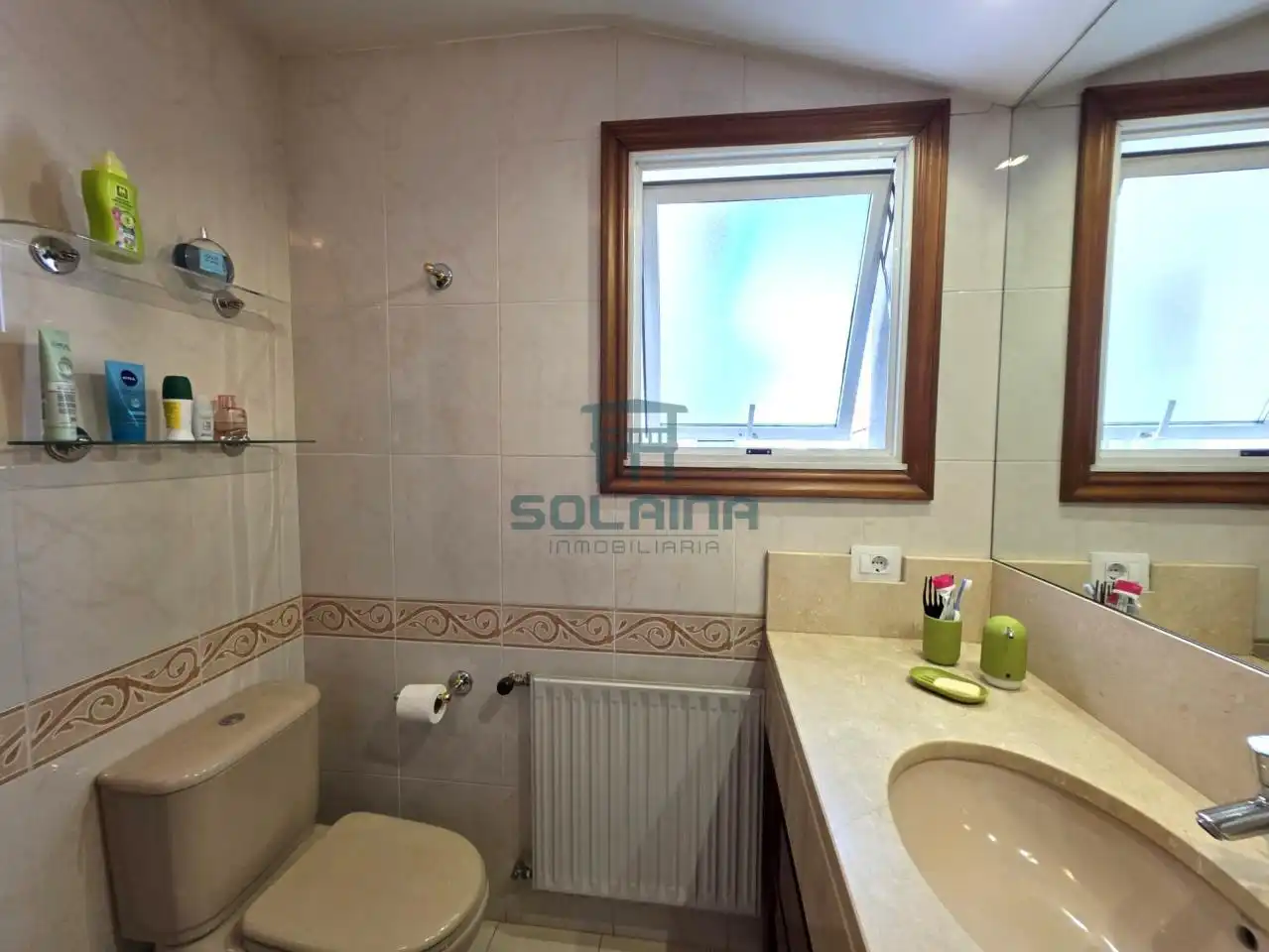 Bathroom of Detached homes for sale in Ourense Capital   with Heating, Private garden and Furnished