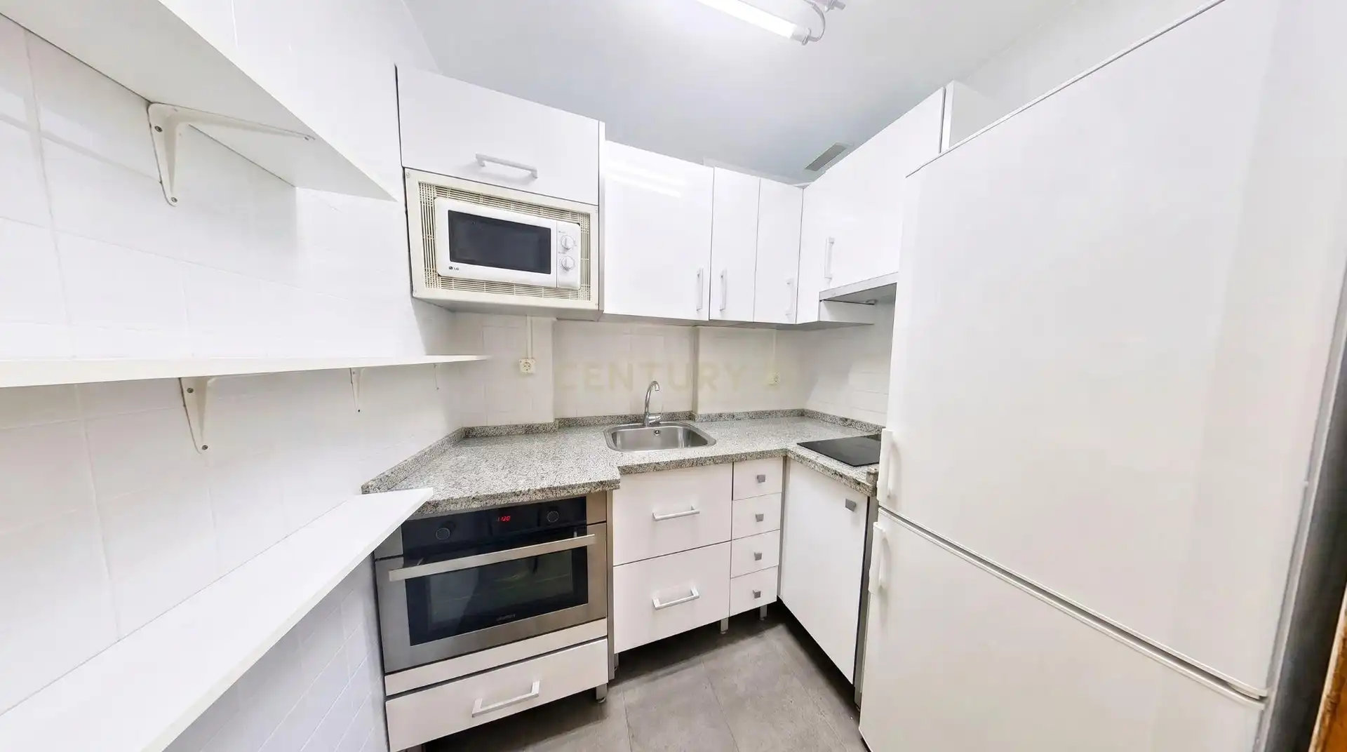 Cocina de Piso en venta en Málaga con Aire acondicionado, Jardín privado y Trastero