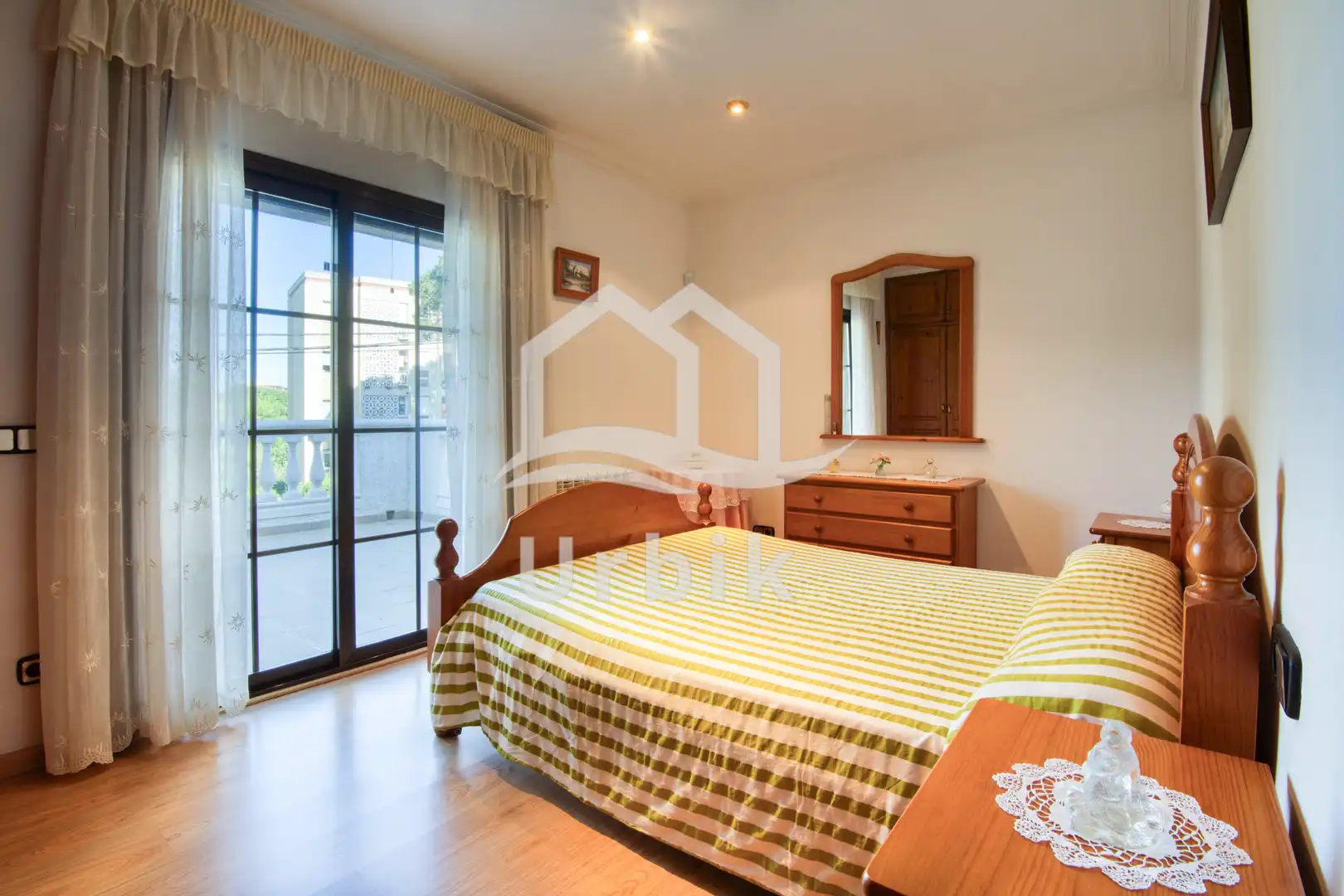Villa mit Garten zum Verkauf in Carrer Víctor Català, imagen 23