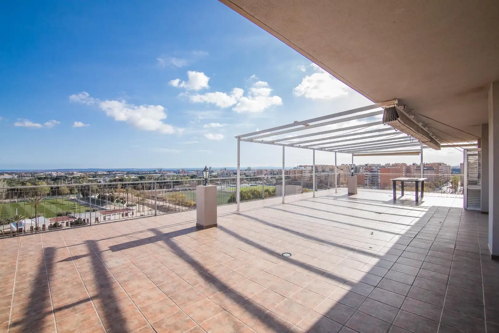 Terrasse von Dachboden zum Verkauf in Elche / Elx mit Klimaanlage, Heizung und Terrasse