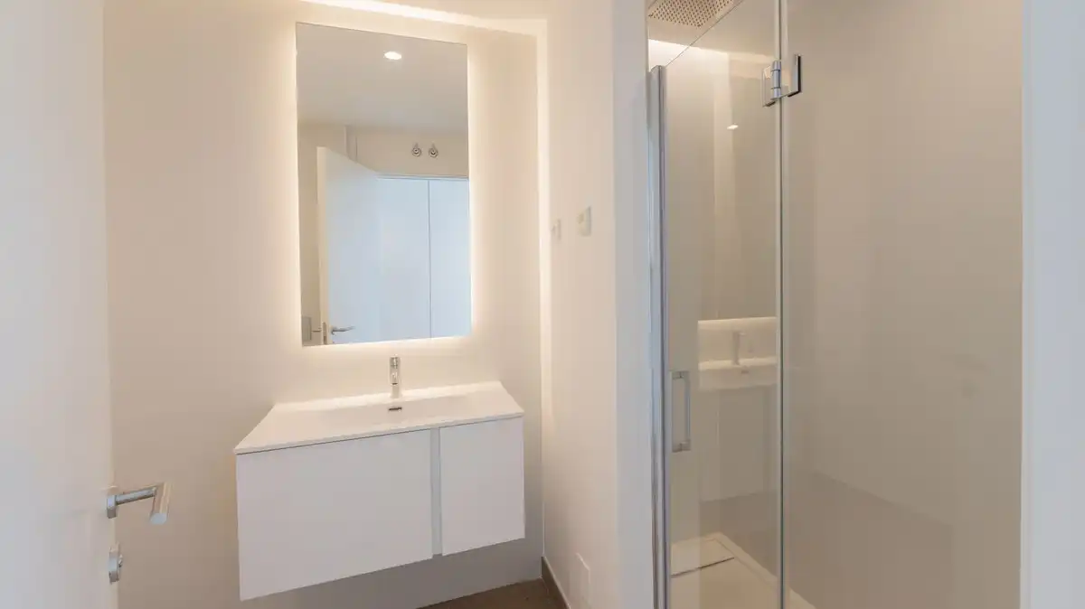 Badezimmer von Einfamilien-Reihenhaus zum Verkauf in Benalmádena mit Klimaanlage, Terrasse und Abstellraum