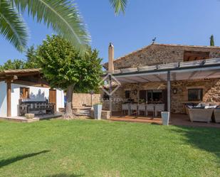 Jardí de Finca rústica en venda en Bescanó amb Aire condicionat i Piscina