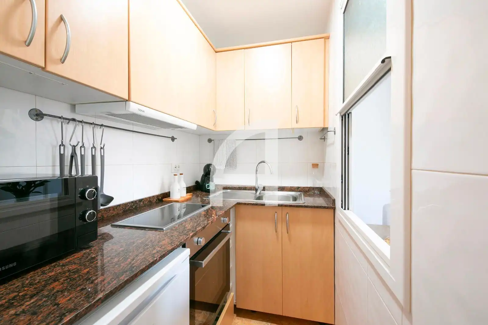 Flat with terrace to rent in Carrer de Santalo, imagen 11