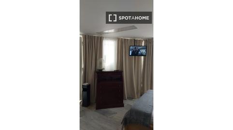 Foto 5 de Estudio para compartir en Alfalfa - Santa Cruz,  Sevilla Capital