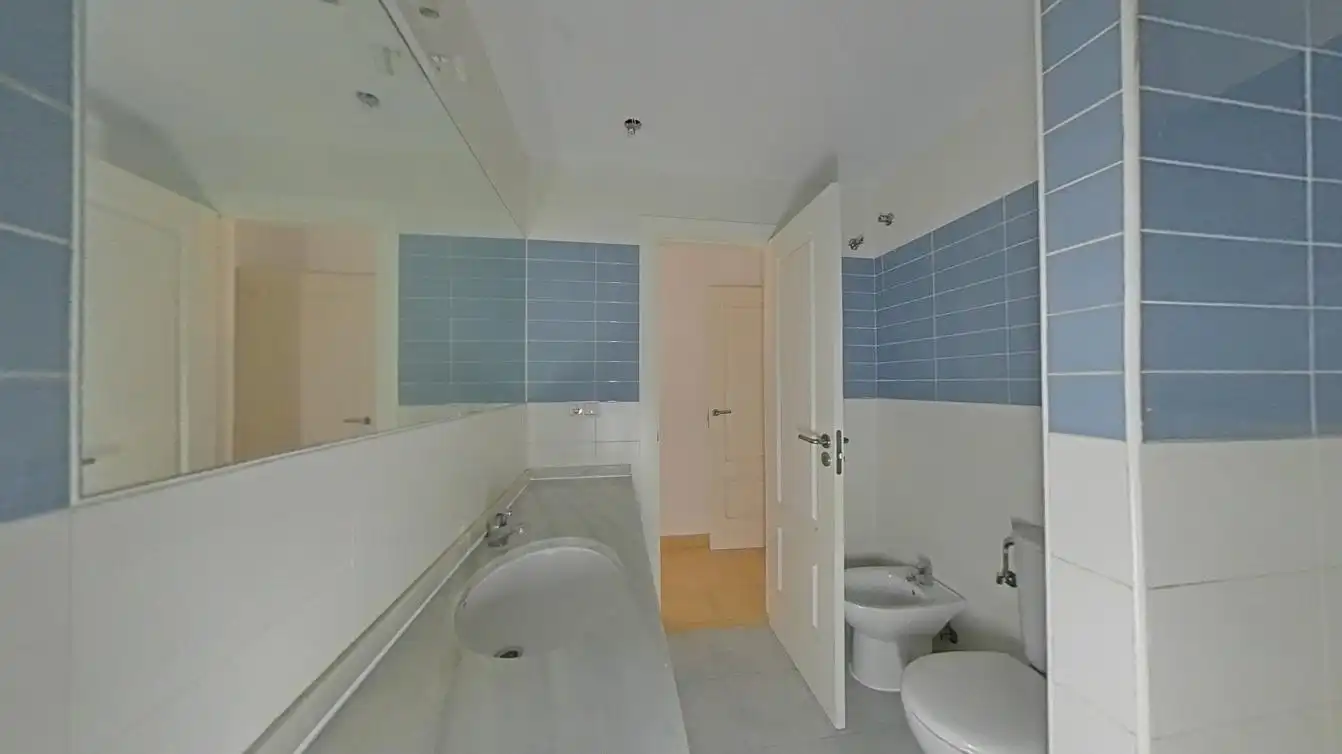 Bathroom of Flat for sale in Benidorm  with Swimming Pool