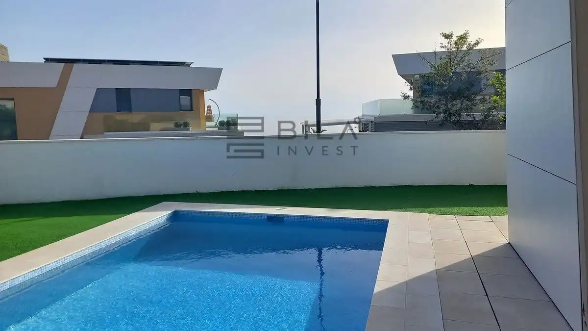 Reihenhaus mit Pool zum Verkauf in Dingo, imagen 22