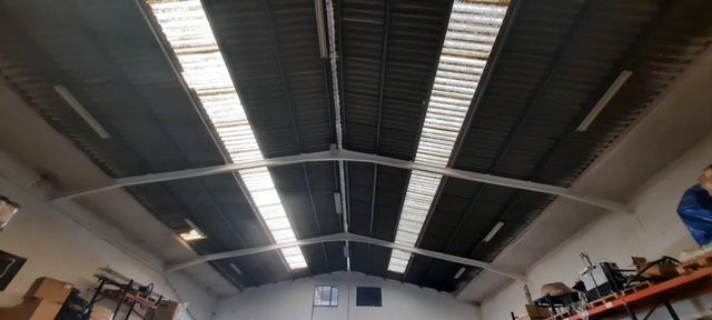 Nave industrial de alquiler en Centre