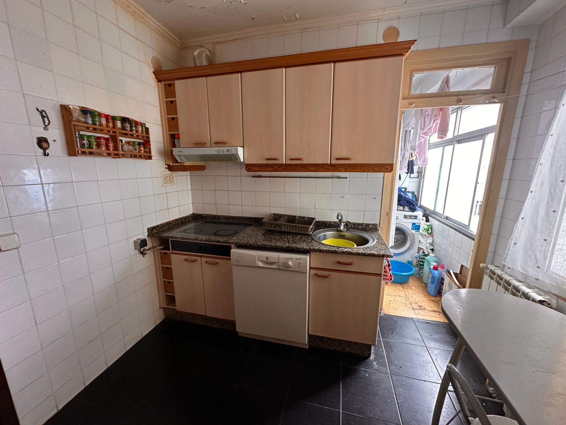 Cuina de Pis en venda en Ferrol amb Calefacció, Parquet i Traster