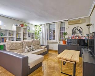 Living room of Flat for sale in  Madrid Capital  with Air Conditioner