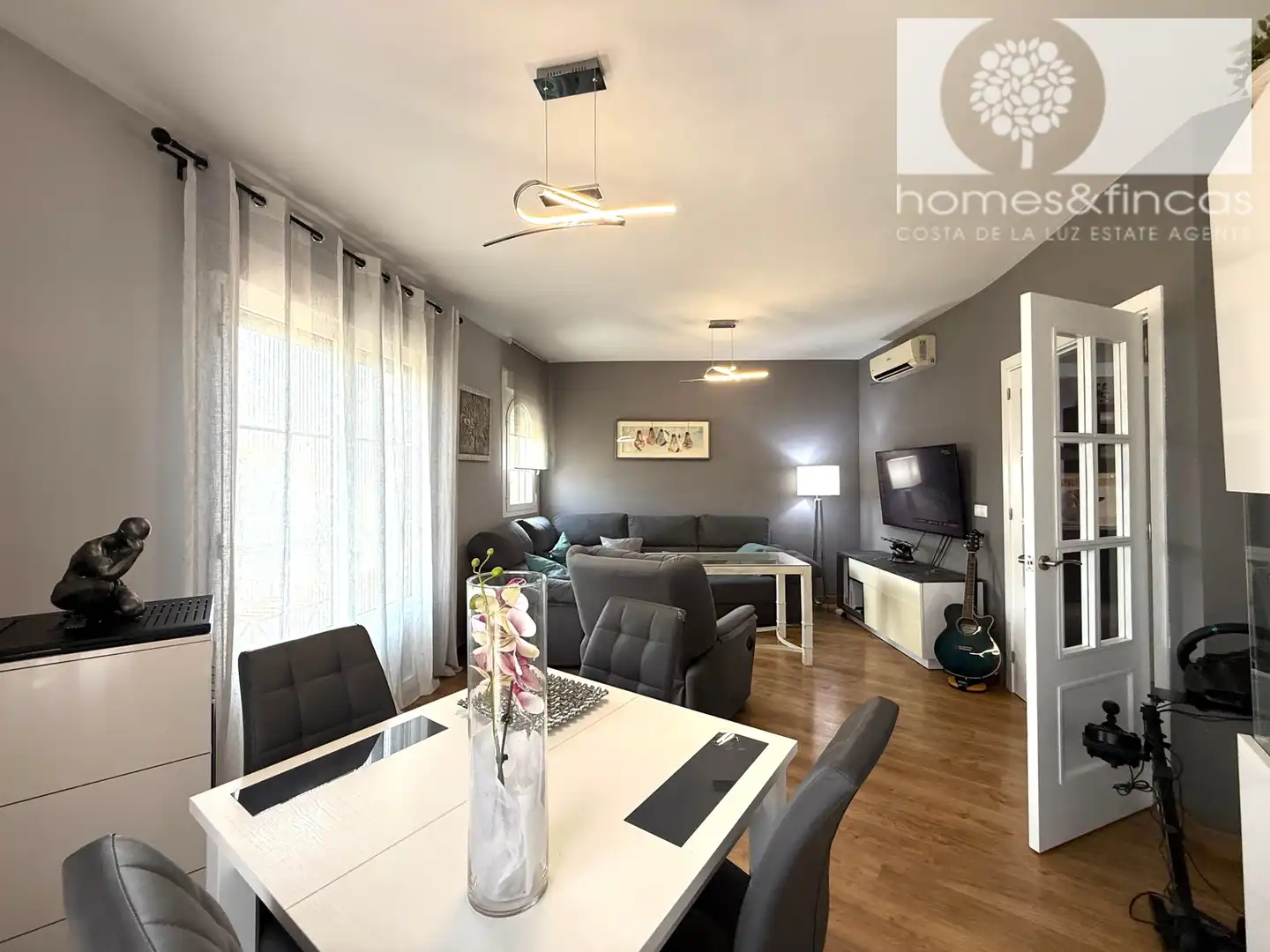 Wohnzimmer von Wohnung zum Verkauf in Ayamonte mit Klimaanlage und Balkon