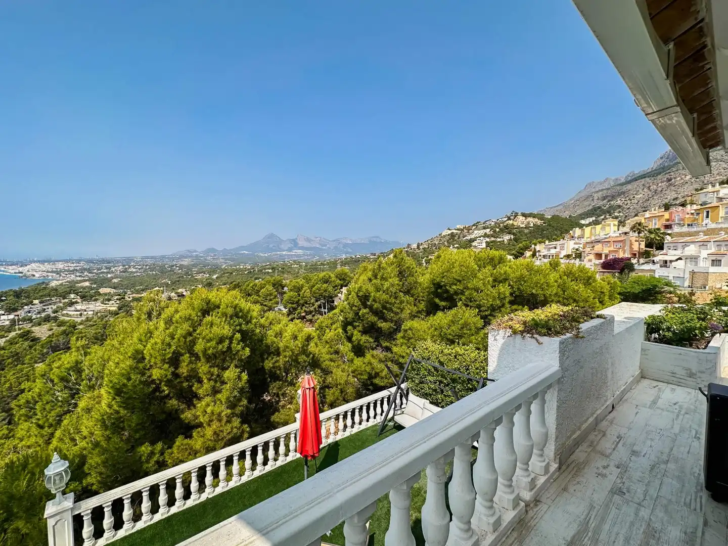 Vista exterior de Casa o chalet en venta en Altea con Aire acondicionado, Jardín privado y Terraza