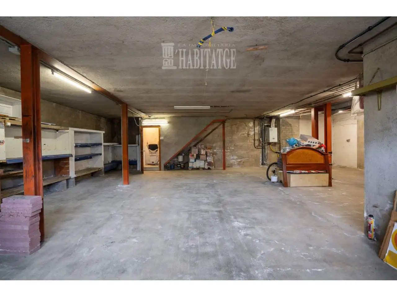 Houses for sale in Centelles  with Air Conditioner, Heating and Terrace