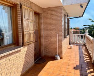 Vista exterior de Casa o xalet en venda en Gijón  amb Calefacció, Jardí privat i Traster