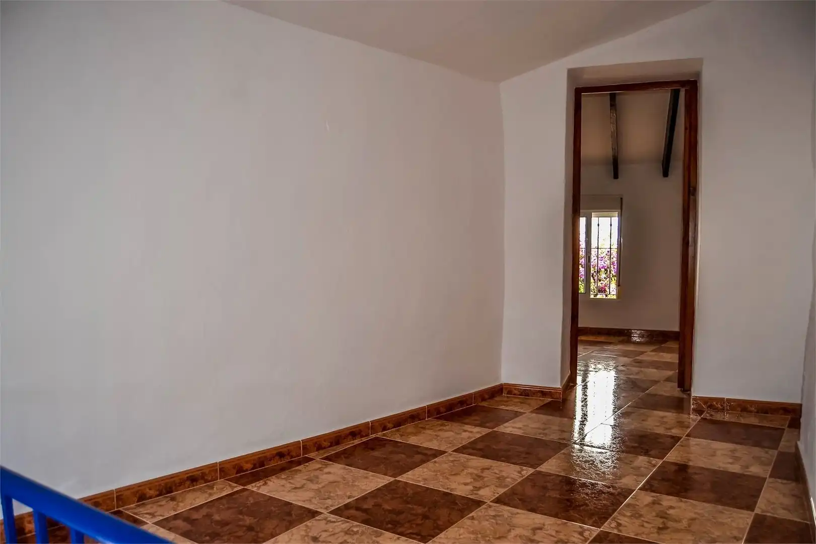 Country homes for sale in Arenas