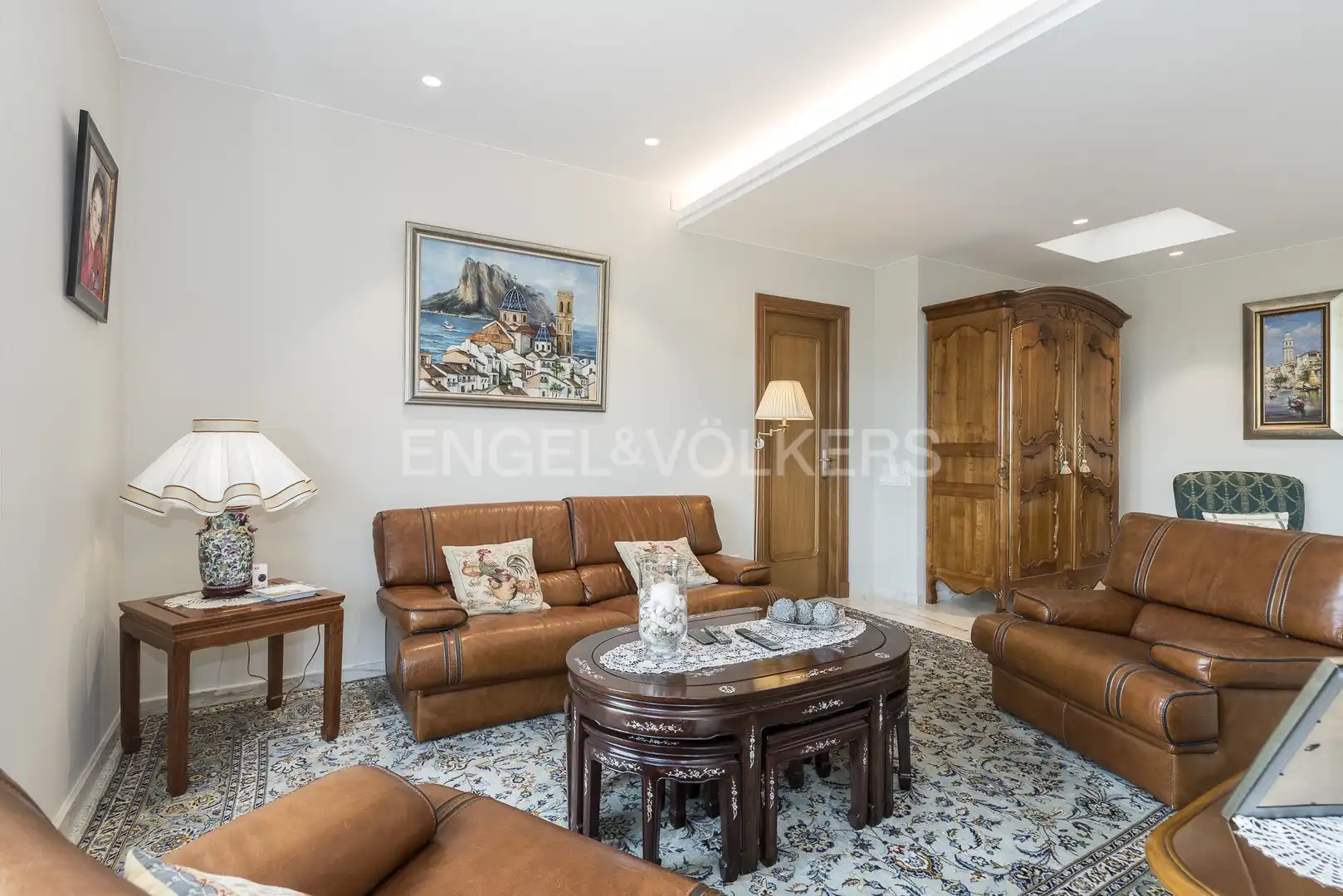 Sala d'estar de Casa o xalet en venda en Vilanova i la Geltrú amb Aire condicionat, Calefacció i Jardí privat