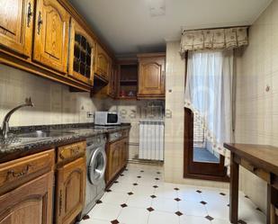 Kitchen of Flat to rent in Haro  with Balcony