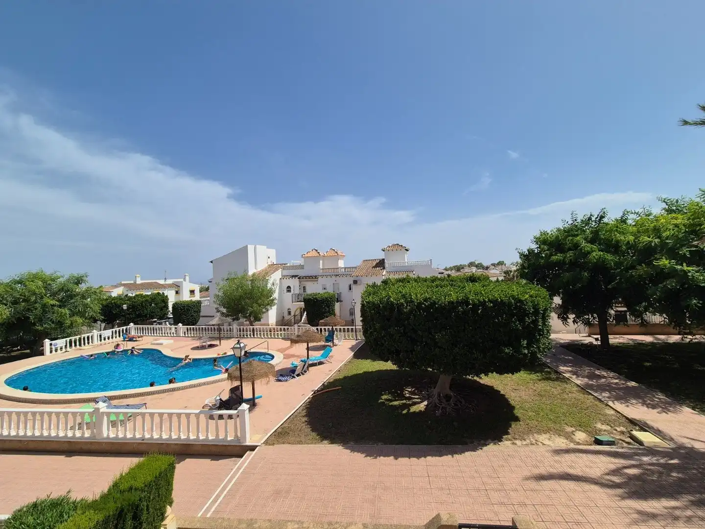 Bungalow with pool for sale in San Miguel de Salinas, imagen 2
